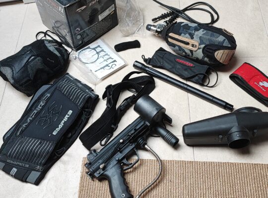 Tippmann A-5 mit Zubehör