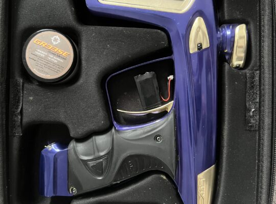 DLX Luxe ICE inkl. Fast voller Ausrüstung