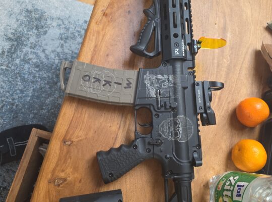 Einsteigerpaket Tippmann TMC Elite Hopper/Magazine