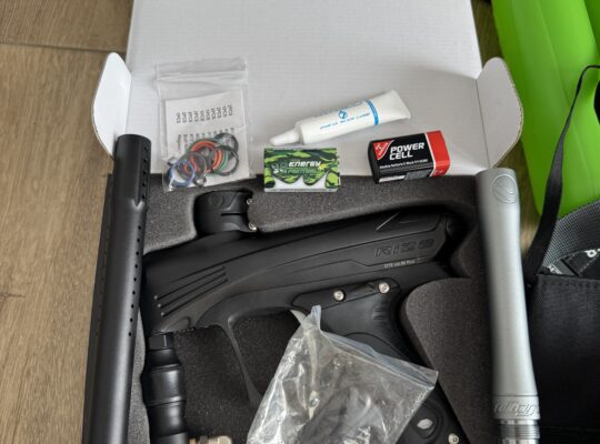 Paintball Komplettset – DYE Rize CZR