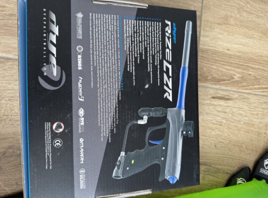 Paintball Komplettset – DYE Rize CZR