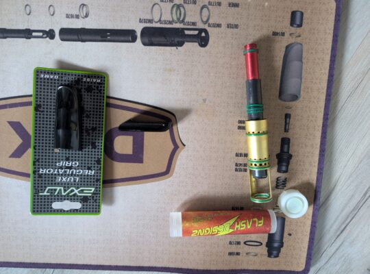 DLX Luxe OLED + Freakset + Flash Core + Ersatzteil