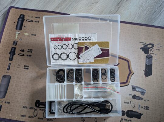 DLX Luxe OLED + Freakset + Flash Core + Ersatzteil