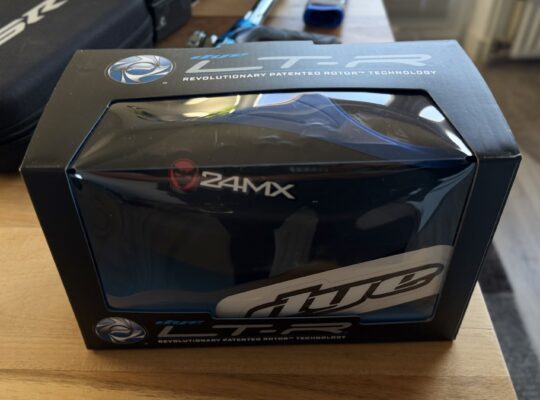 DYE Rotor LT-R Schwarz Blau NEU mit Quick Feed