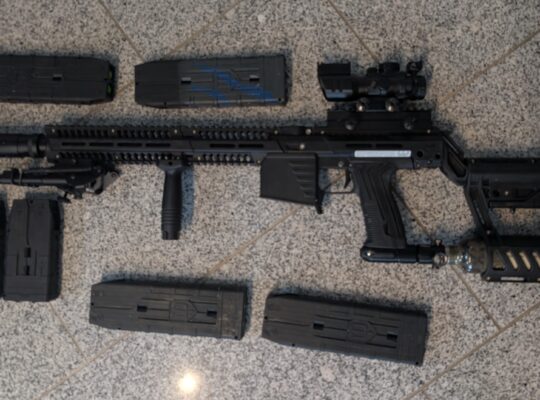 EMF 100 Sniper Version mit Zubehör