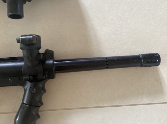 Tippmann 98 Custom Paintball Markierer & Hopper