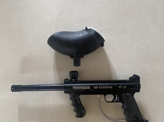 Tippmann 98 Custom Paintball Markierer & Hopper