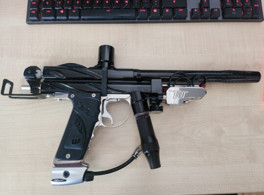 WGP Prostock 2K4 Autococker mit Worrframe SF